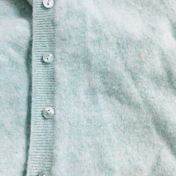 LORD & TAYLOR Cashmere Cardigan - Picture 2 of 3